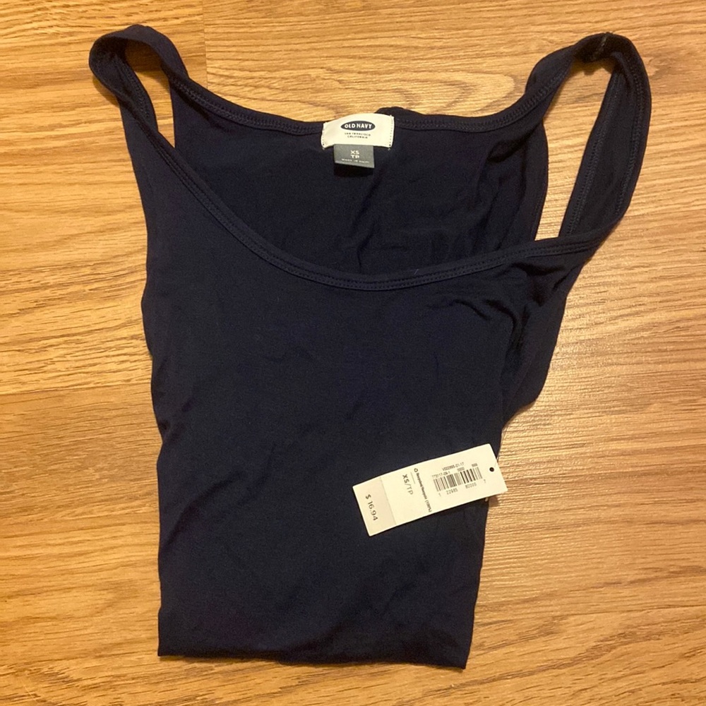 Old navy, navy tank top